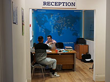 �C���^�[�i�V���i���E�n�E�X�E�S�[���E�F�C